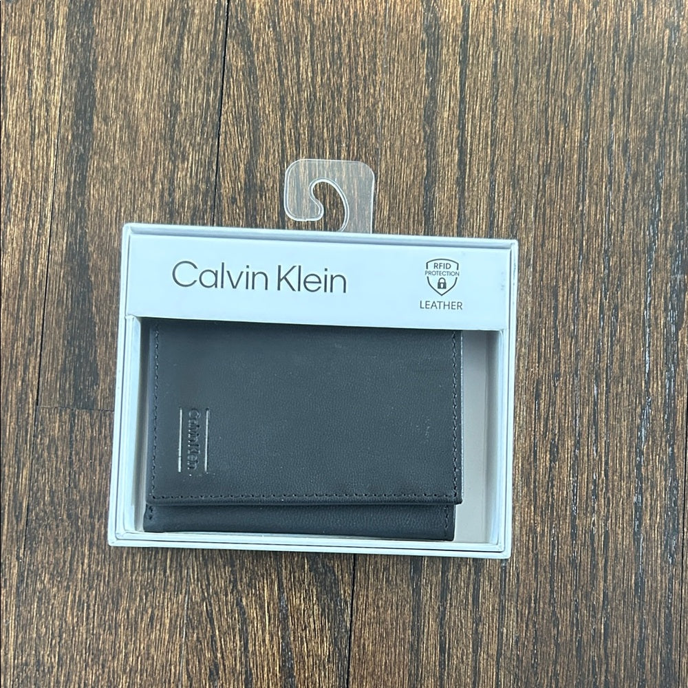 NWT Calvin Klein Black Leather Wallet