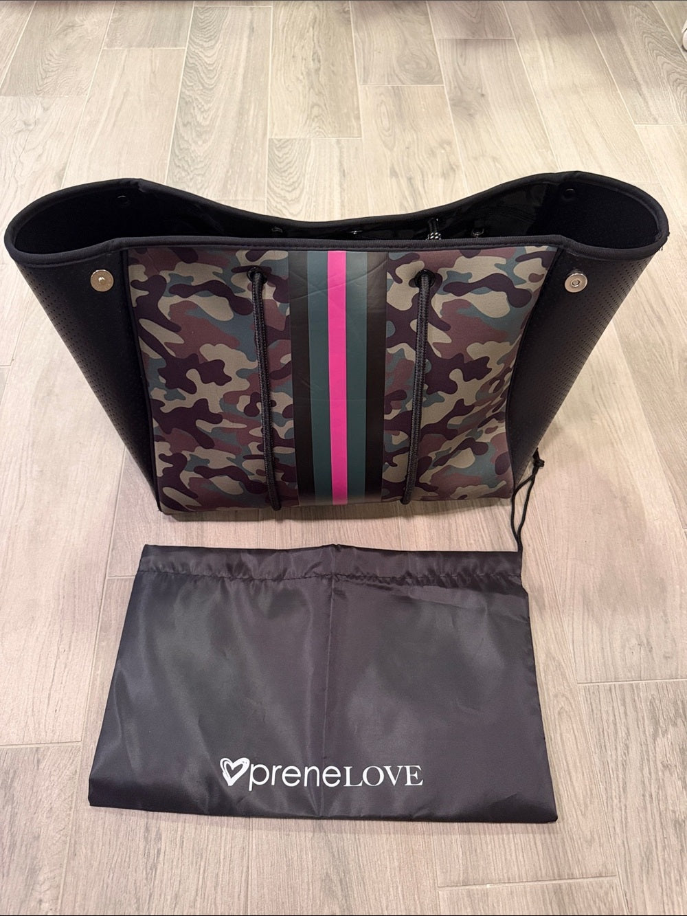 NWT Prenelove Woman’s  Camo Tote Bag with Pink Accent and Dust Bag