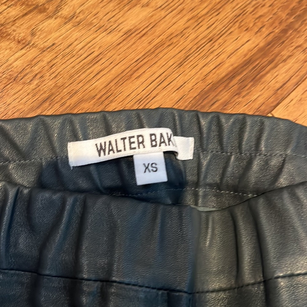 Walter Baker Woman’s Black Leather Pants Size XS