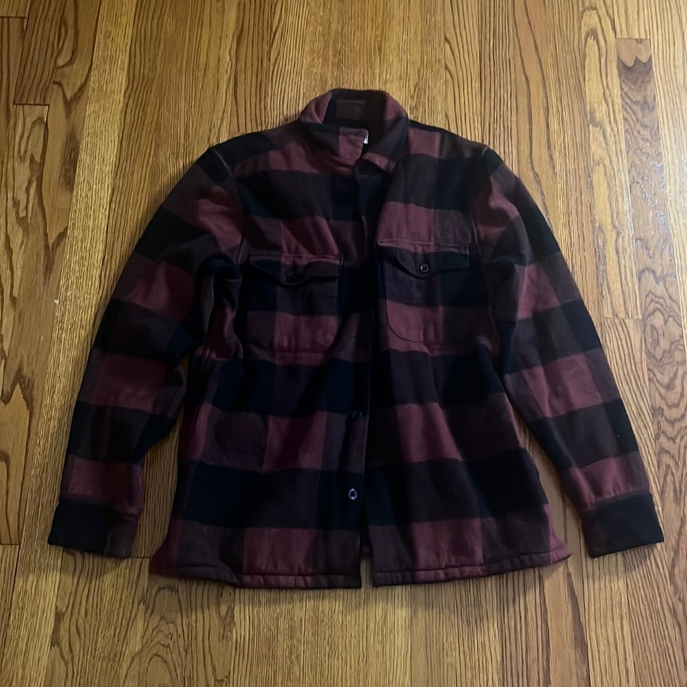 Abercrombie Men’s Soft Red and Black Flannel Size M