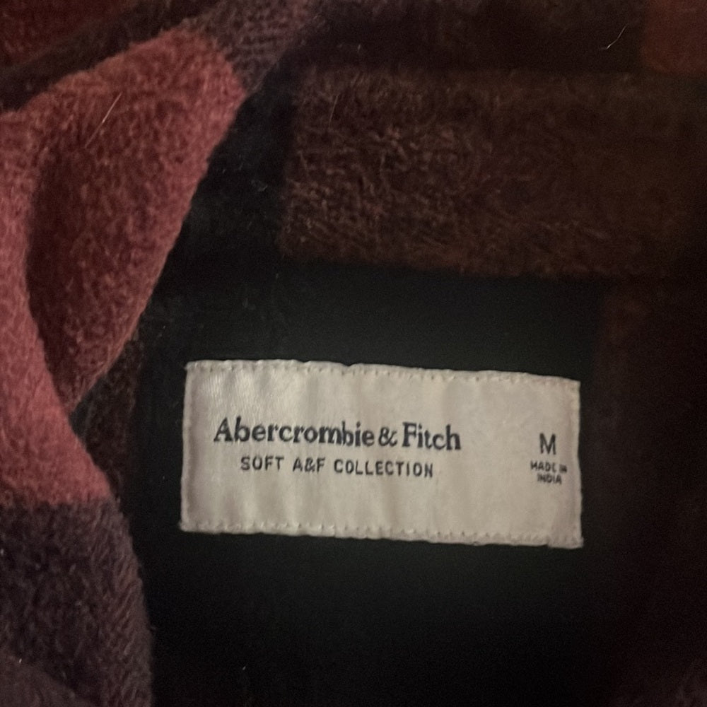 Abercrombie Men’s Soft Red and Black Flannel Size M