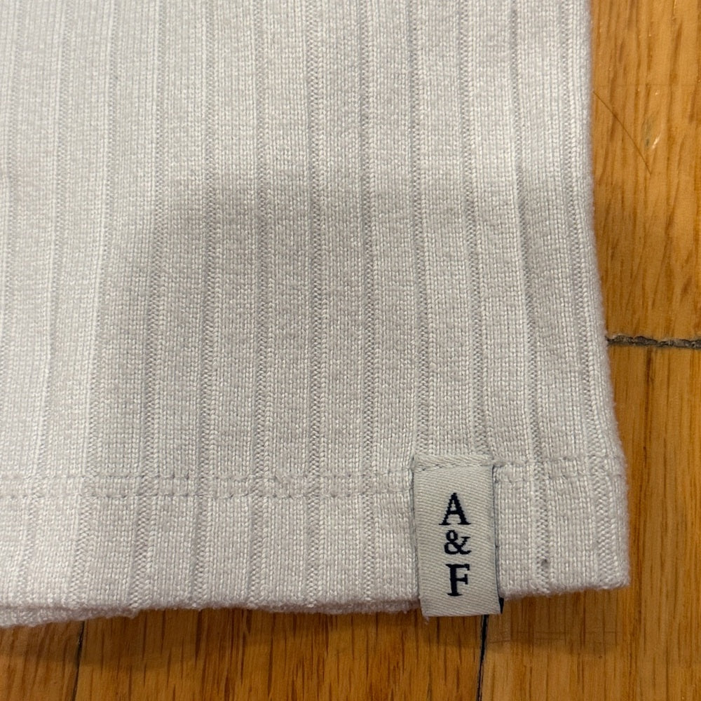 Abercrombie Kids White Ribbed Top Size 9/10