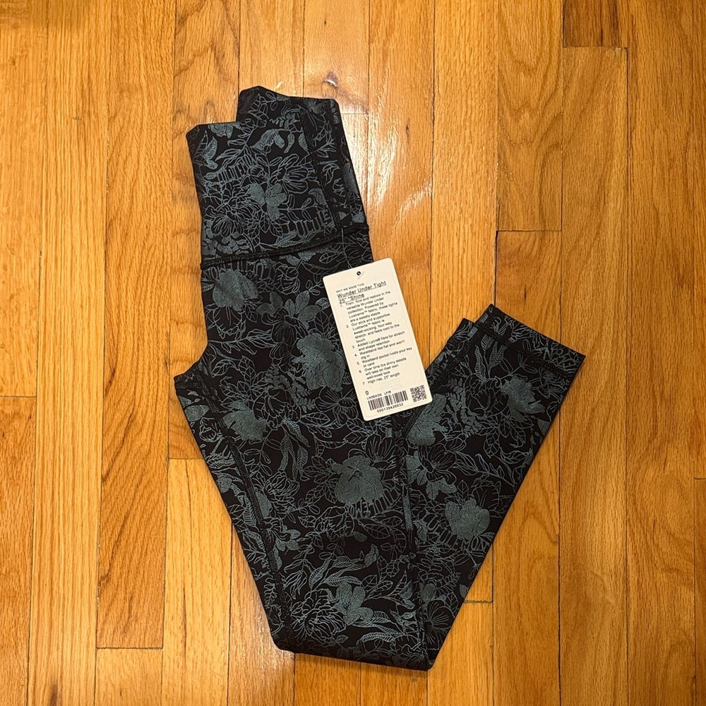 NWT Lululemon Women’s Wunder Train 25 inch Floral Black Leggings Size 0