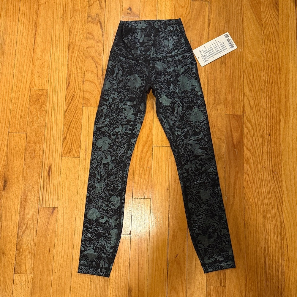 NWT Lululemon Women’s Wunder Train 25 inch Floral Black Leggings Size 0