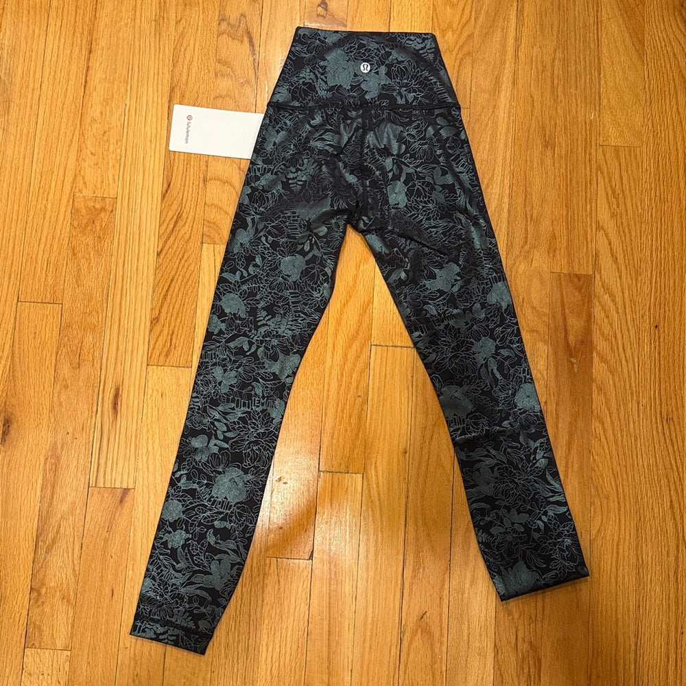 NWT Lululemon Women’s Wunder Train 25 inch Floral Black Leggings Size 0