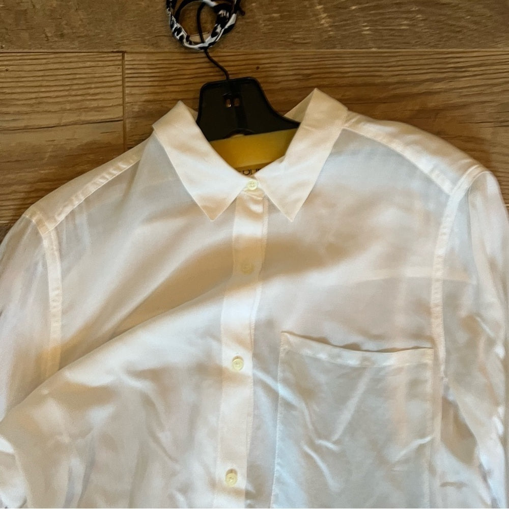 NWT Dkny Women’s White Buttondown Size Medium