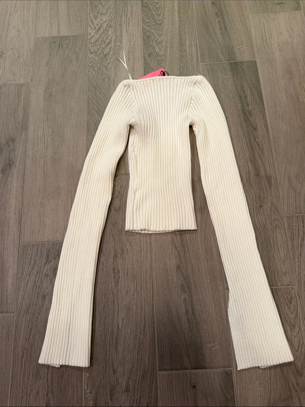 NWT Edikted Women's Cream Ribbed V-Neck Sweater Size XS