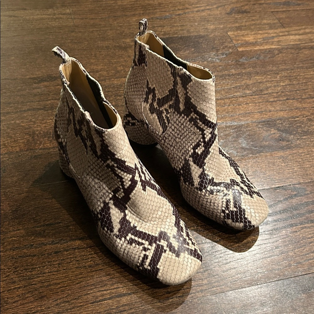 Marc Jacobs Women’s Snakeskin Ankle Boot Size 35