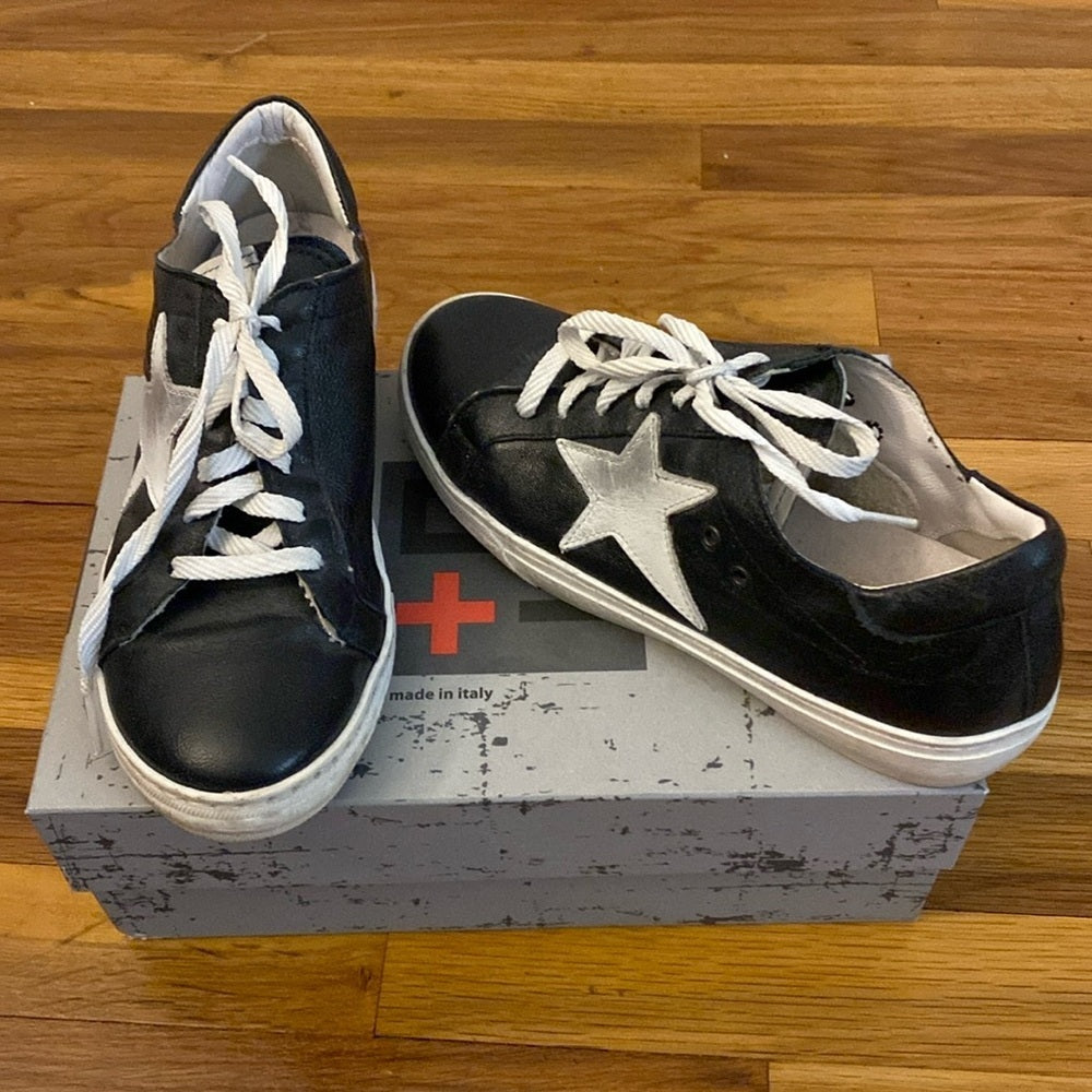 Piranha Women’s Black Sneakers Size 37