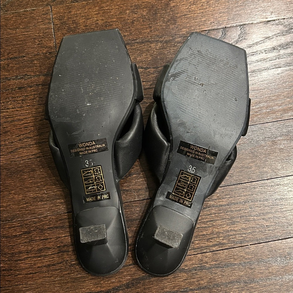 SENSO Women’s Black Knotted Mules Size 35/5