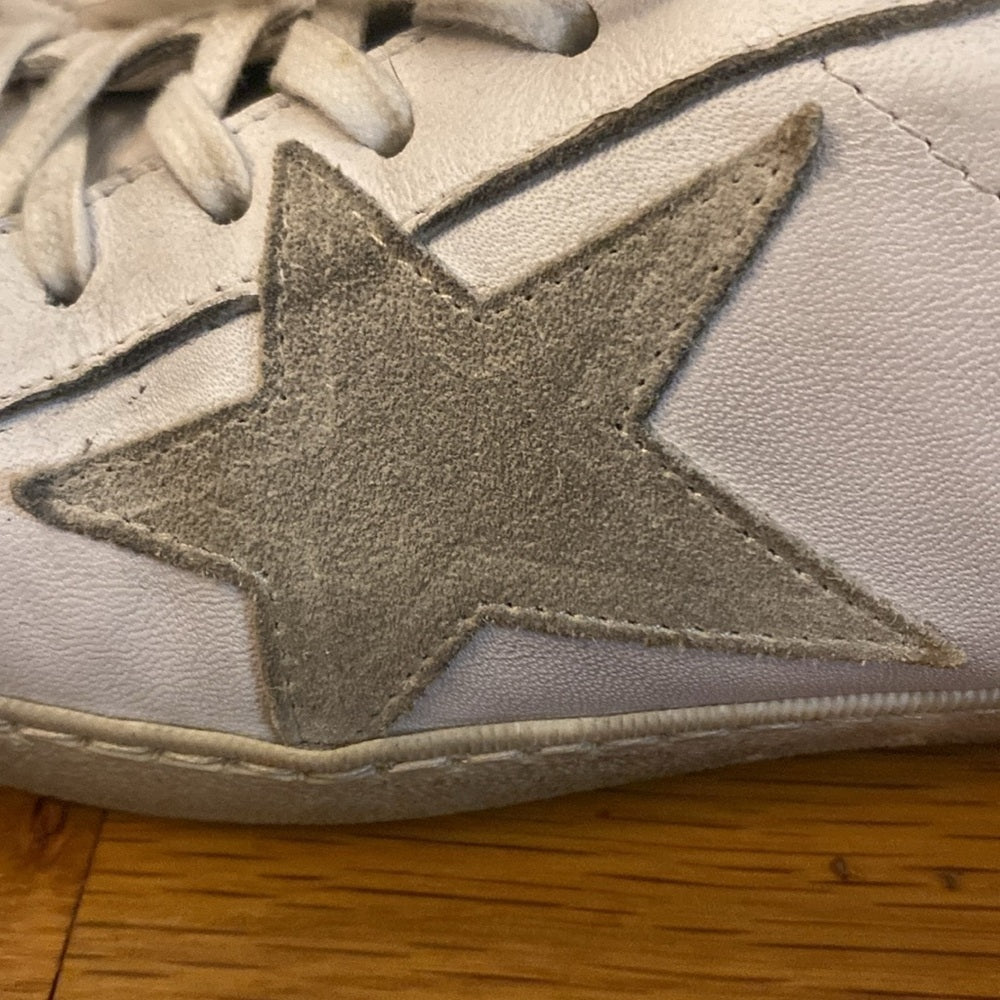 Piranha Women’s White Sneakers Size 38