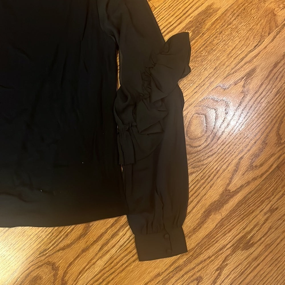 NWT Generational Love Woman’s Doni Black Top Size L