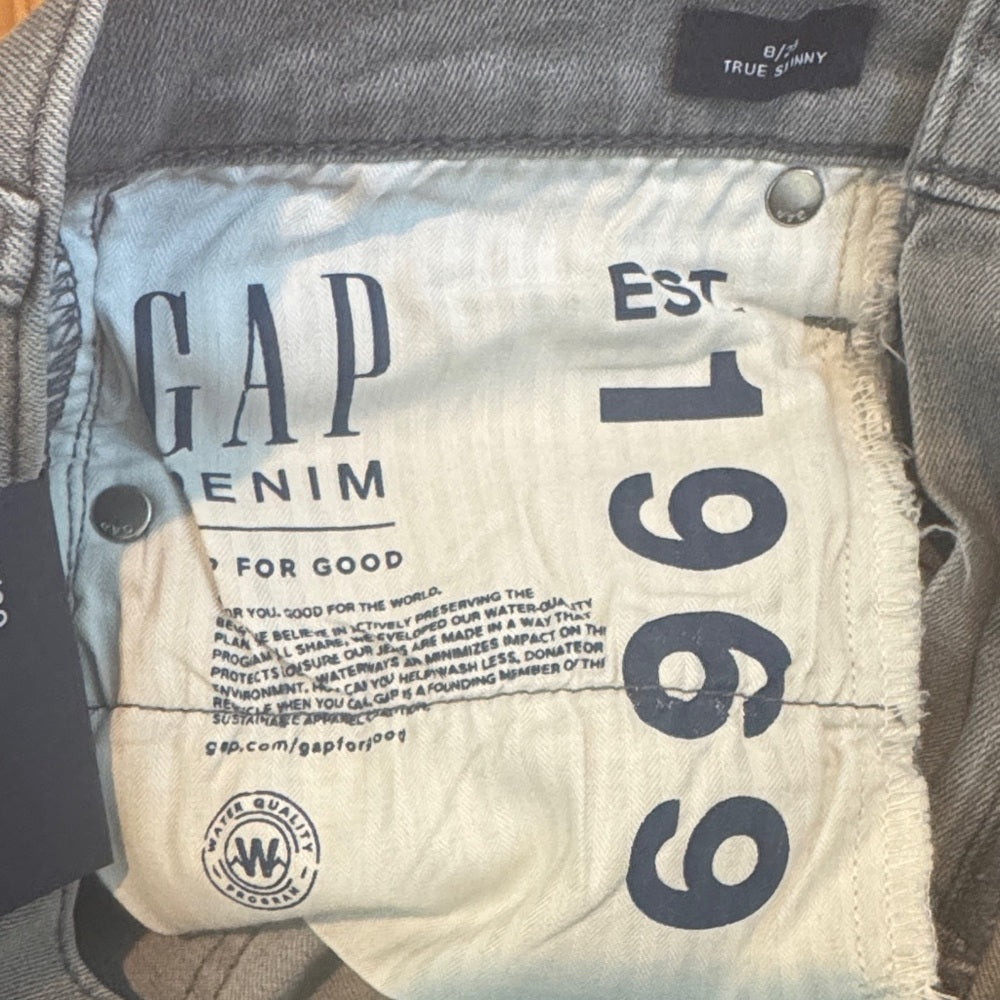 NWT GAP 1969 Women's Light Gray True Skinny Ankle Mid Rise Stretchy Jeans 8/29