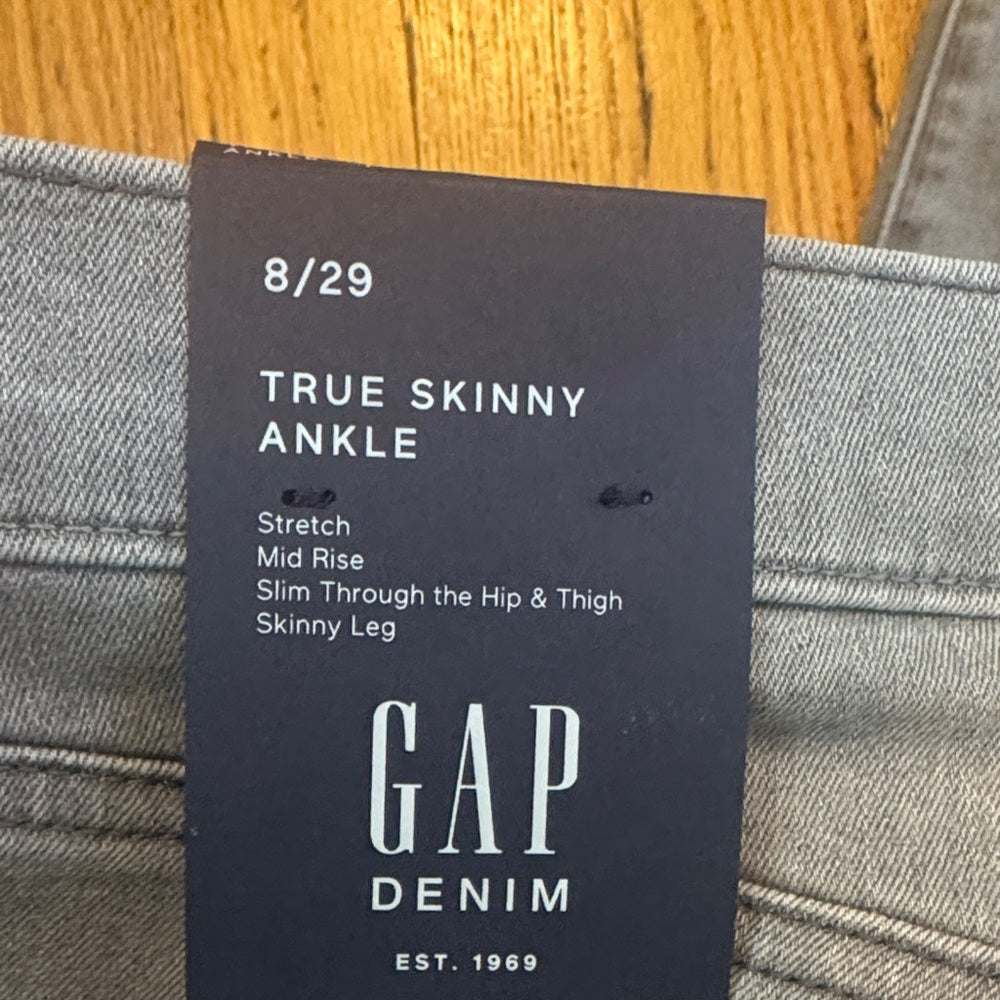 NWT GAP 1969 Women's Light Gray True Skinny Ankle Mid Rise Stretchy Jeans 8/29