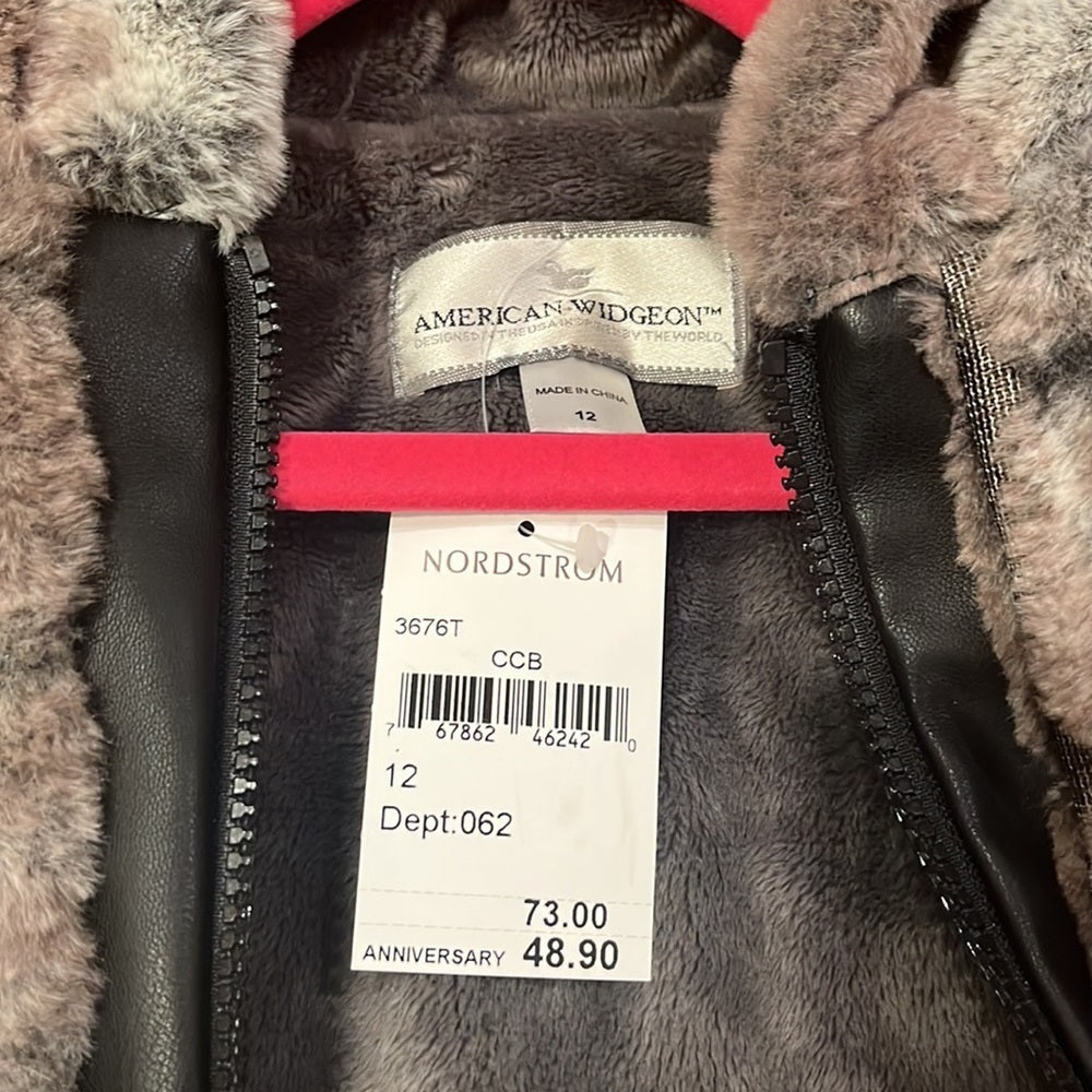 NWT American Widgeon Girl’s Faux Fur Hooded Vest Size 12
