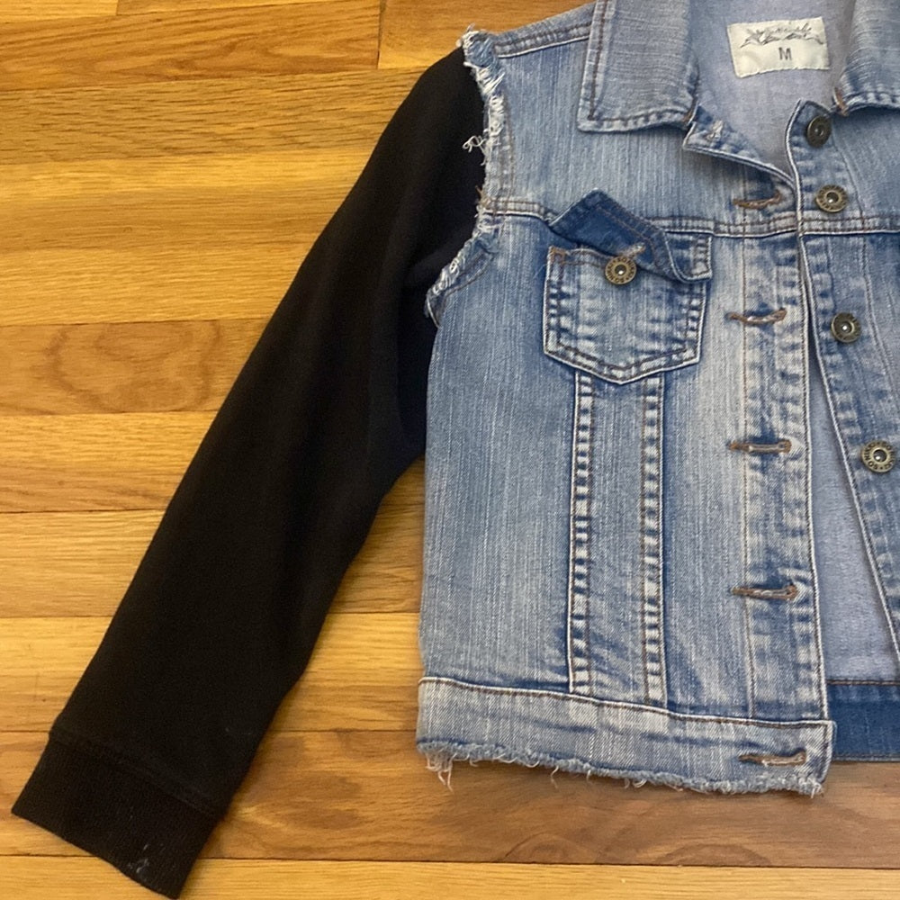 So Nikki Girl’s Denim Jacket With Cotton Sleeves Size M