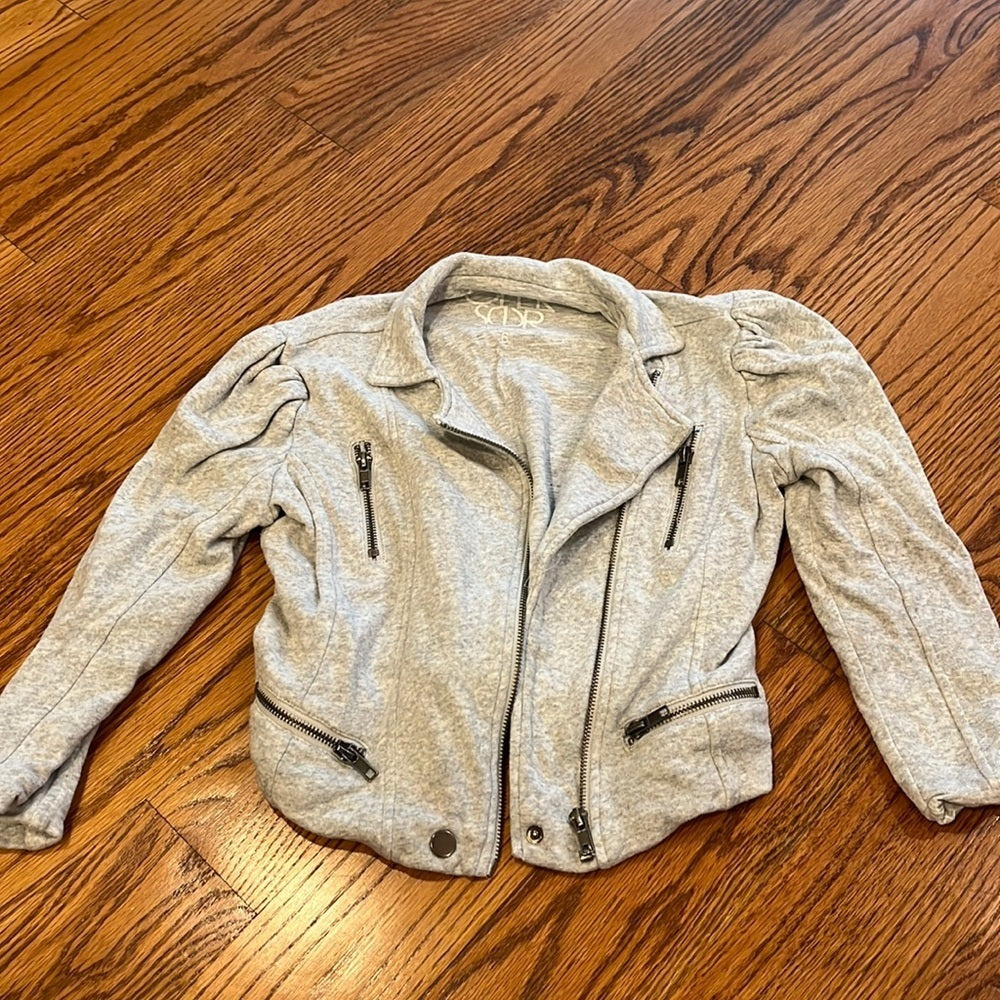 Chaser Girl’s Grey Jacket Size 6