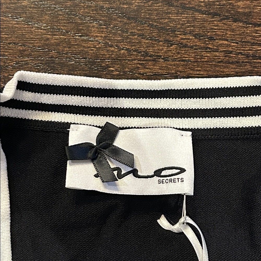 NWT Mo Secrets Women’s Black Cardigan with White Stripes Size Small