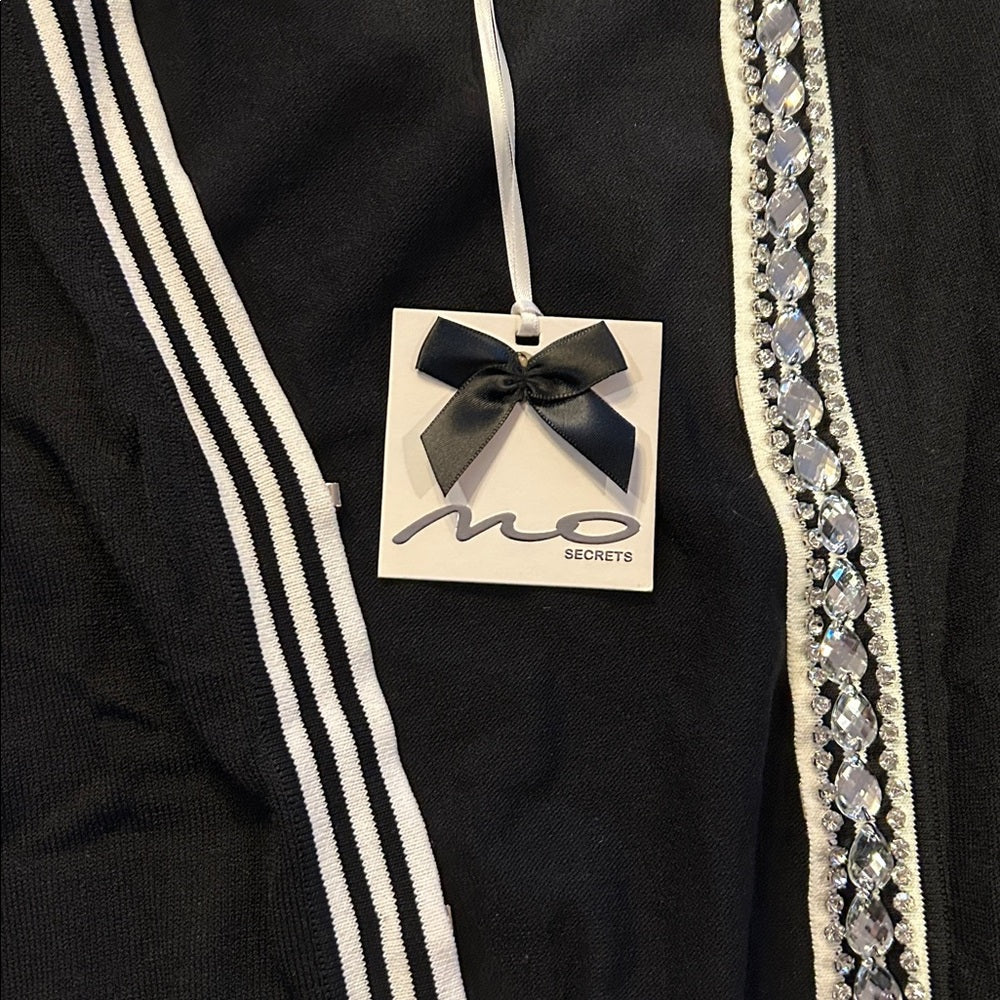NWT Mo Secrets Women’s Black Cardigan with White Stripes Size Small