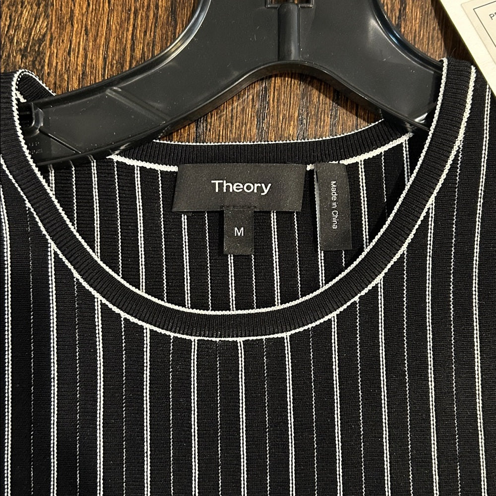 NWT Theory Women’s Black and White Striped Sleeveless Blouse Size Medium