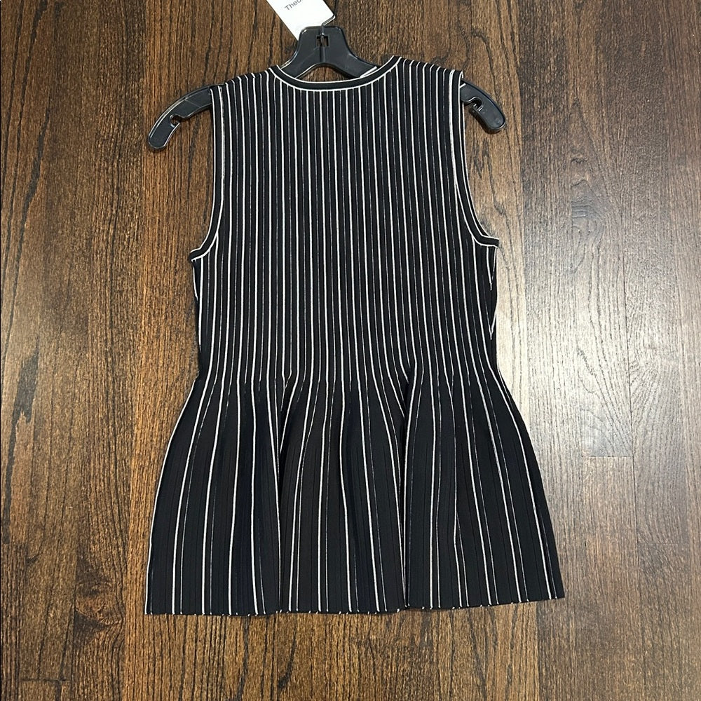 NWT Theory Women’s Black and White Striped Sleeveless Blouse Size Medium