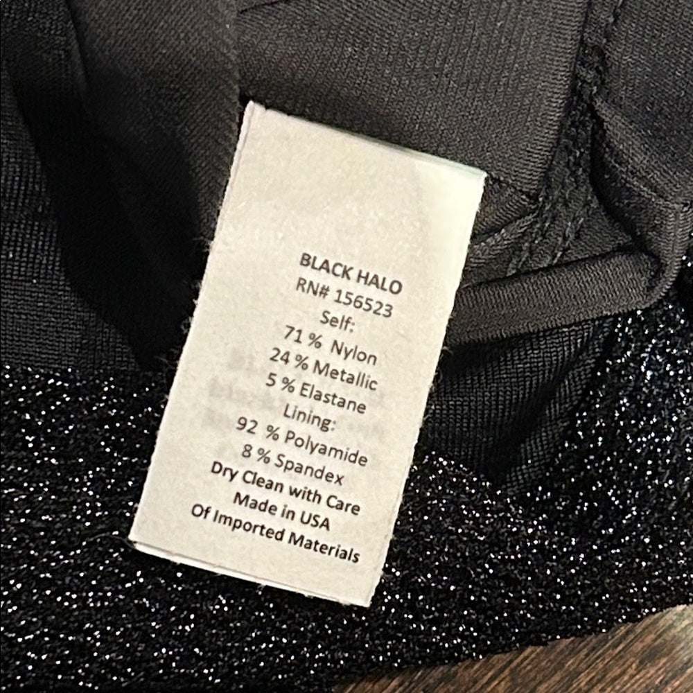 NWT Black Halo Women’s Elegant Black Sleeveless Shimmer Dress Size 8