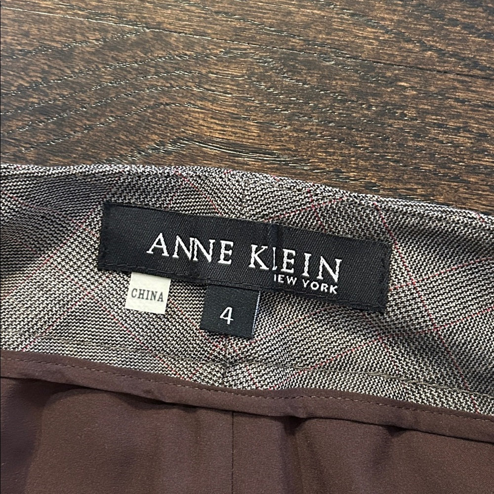 NWT Anne Klein Women’s Taupe Dress Pants Size 4