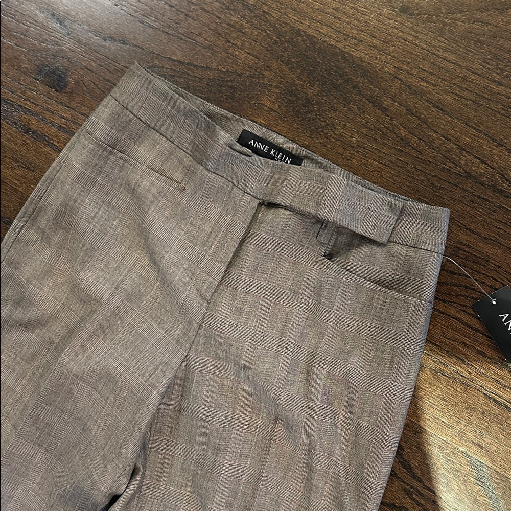 NWT Anne Klein Women’s Taupe Dress Pants Size 4