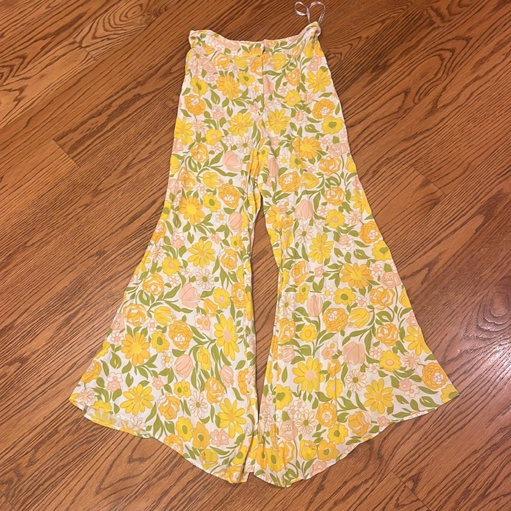 Faithfull The Brand Woman’s Floral Flare Pants Size US 4