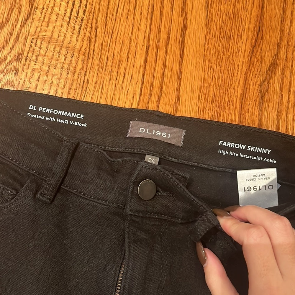 DL1961 Woman’s Black Farrow Skinny High Rise Instasculpt Ankle Jeans Size 24