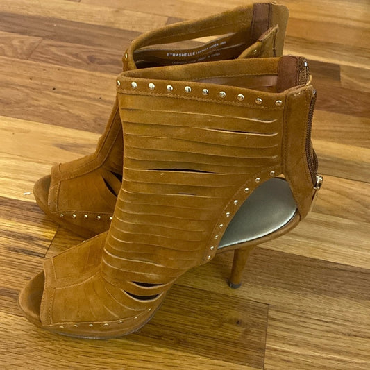 Boutique women’s Brown Studded Heels Size 7
