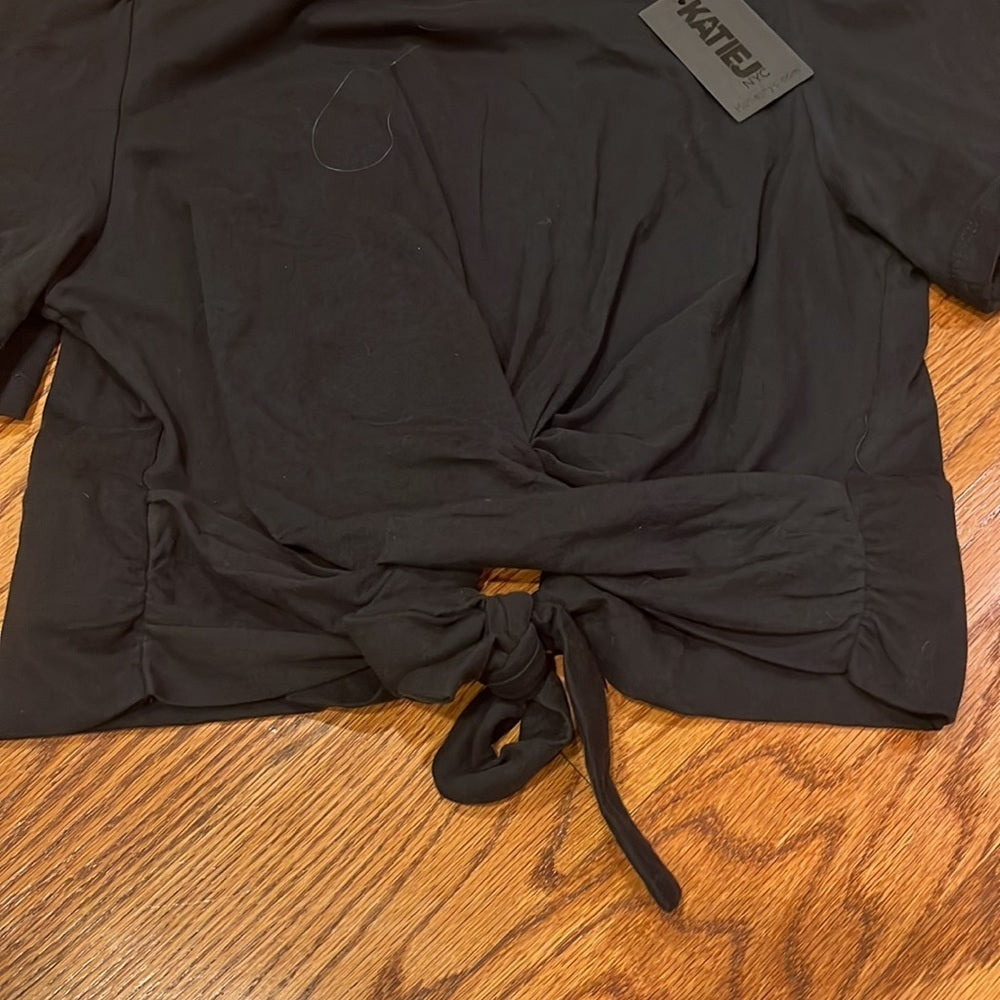 NWT Katie J NYC Junior’s Black Tie Short Sleeve Size L