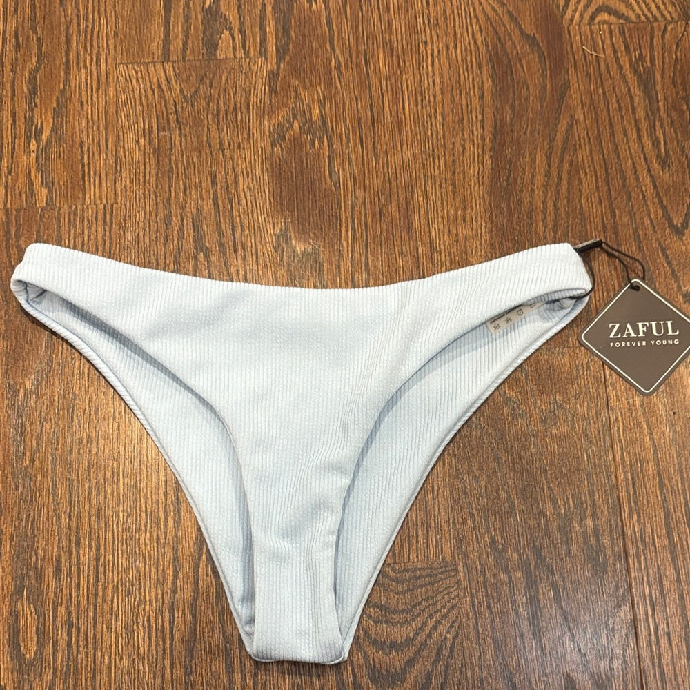 NWT Zaful Women’s Sky Blue Ribbed Bikini Size 6