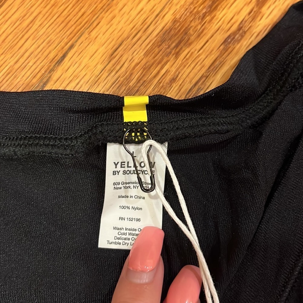 NWT Yellow By Soulcycle Women’s Breeze Seamless Black Long Sleeve Size L