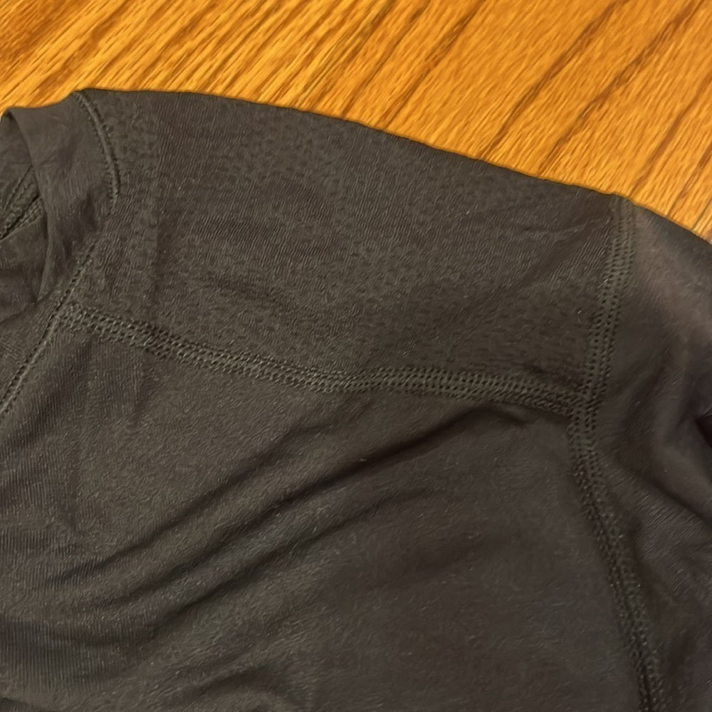 NWT Yellow By Soulcycle Women’s Breeze Seamless Black Long Sleeve Size L