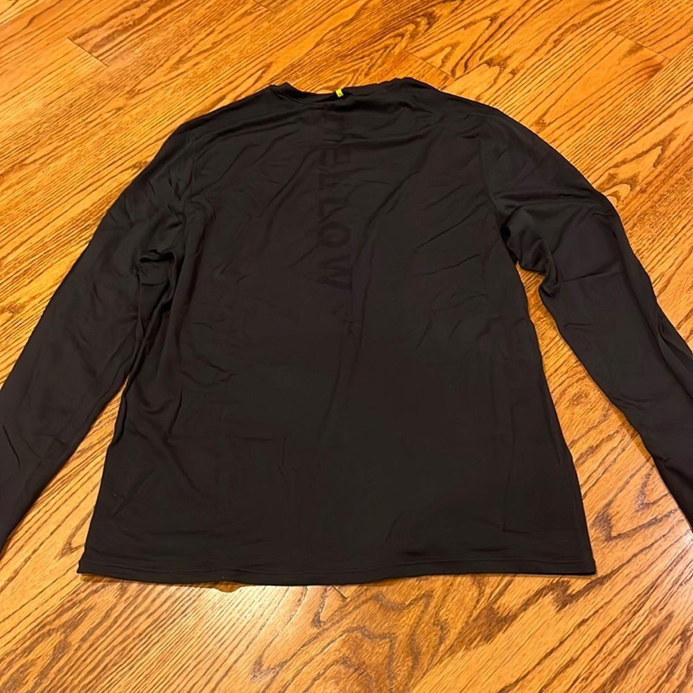 NWT Yellow By Soulcycle Women’s Breeze Seamless Black Long Sleeve Size L