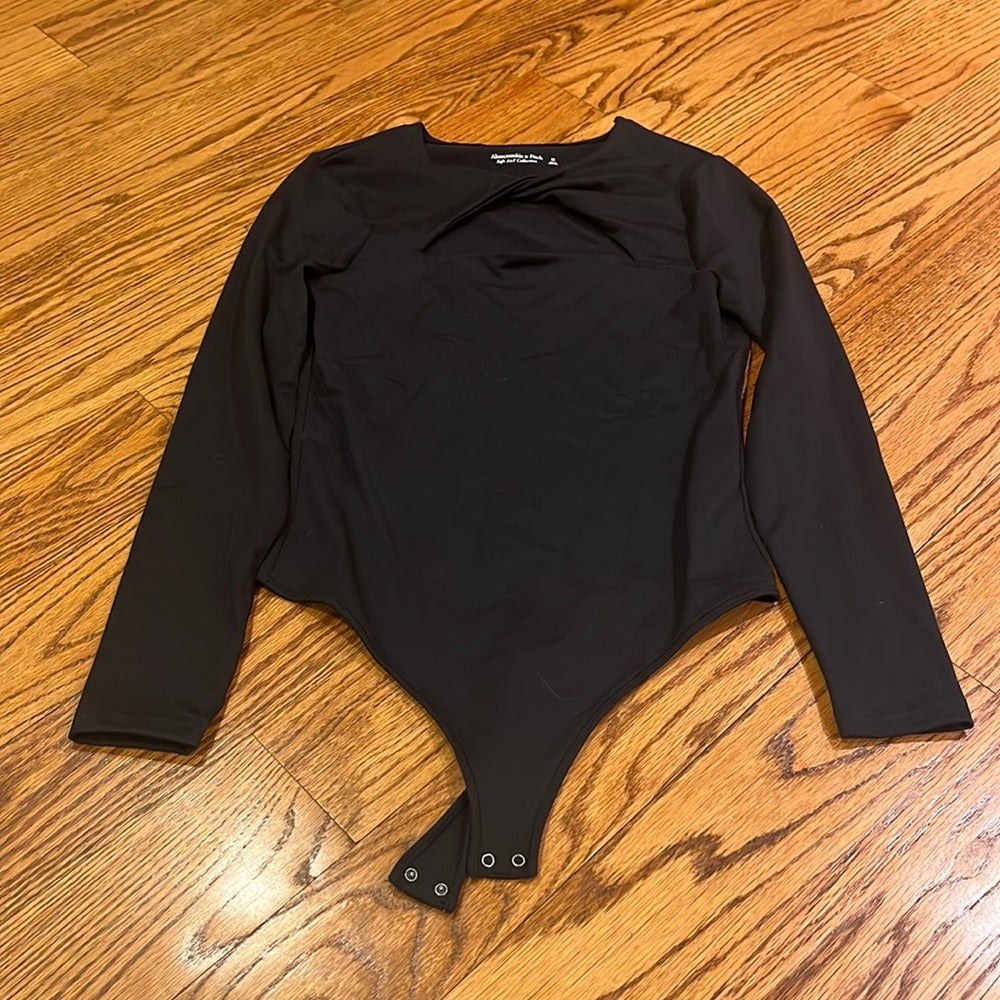 Abercrombie & Fitch Woman’s Black Cut Out Bodysuit Size M