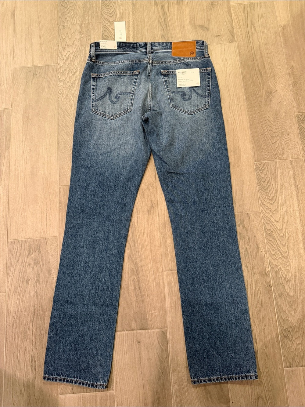NWT Adriano Goldschmied Women's High-Rise Straight Leg Jeans Size 30x32