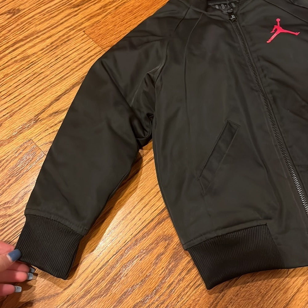 Jordan Boy’s Black Jacket Size XS 4