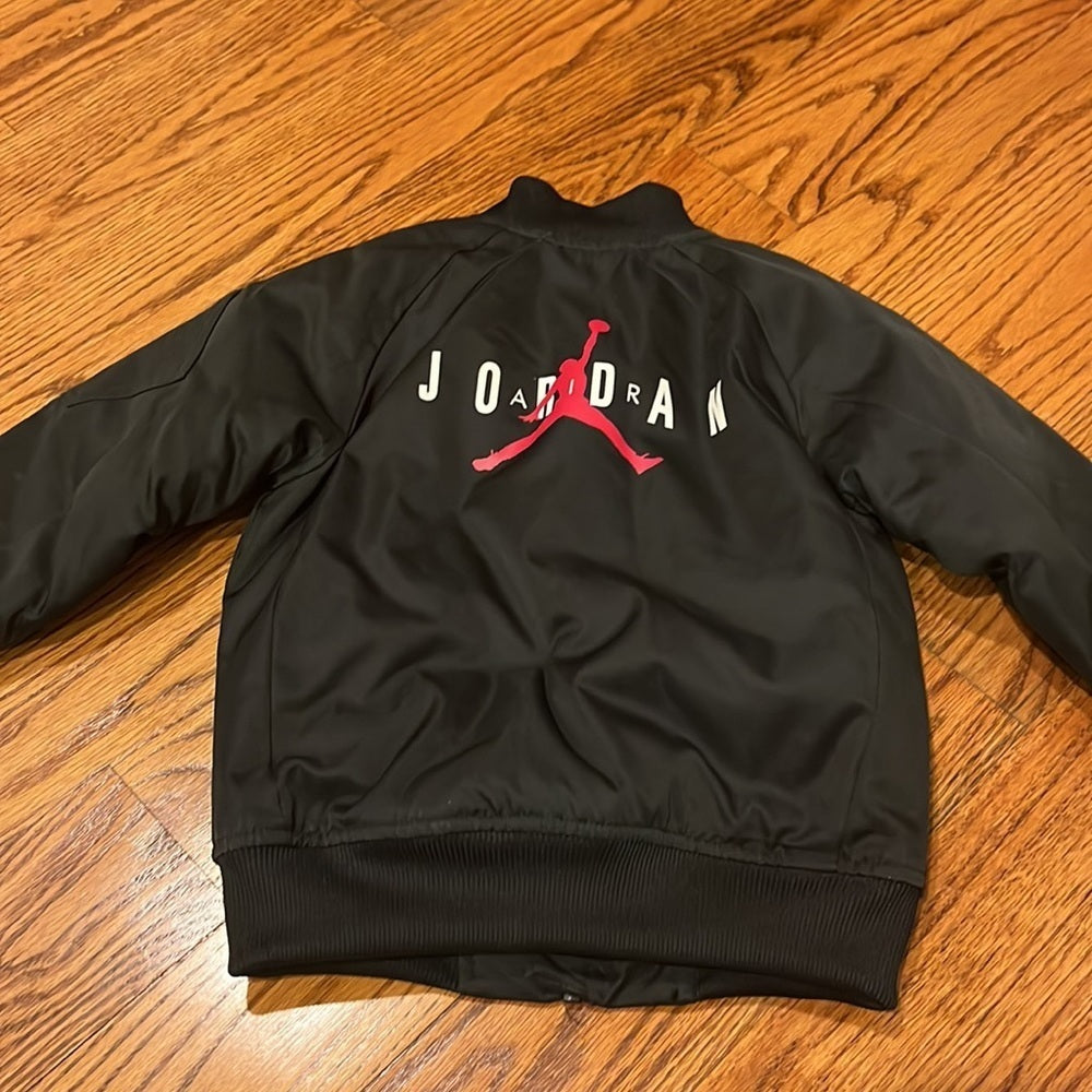 Jordan Boy’s Black Jacket Size XS 4