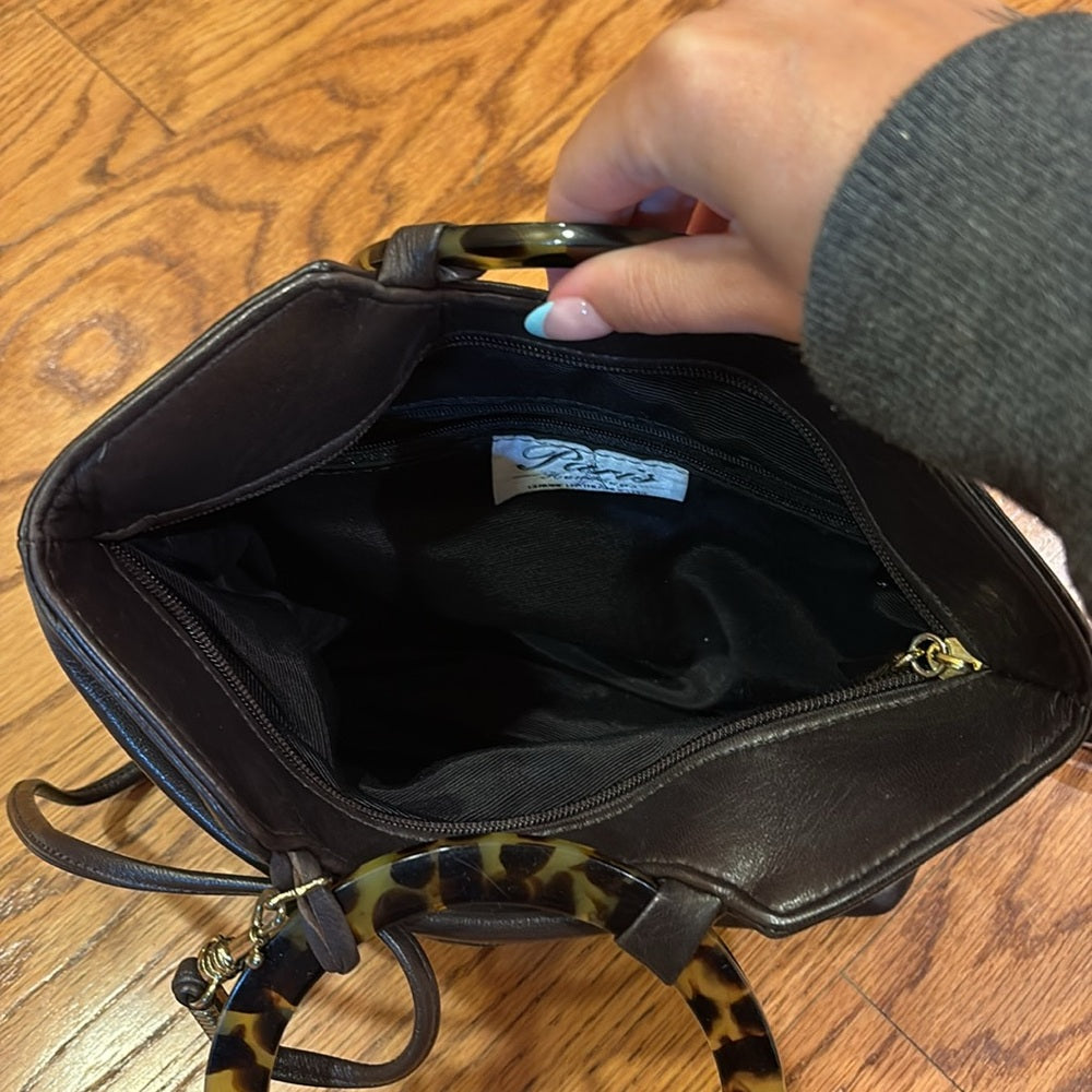 Paris Handbags Woman’s Brown Leather Bag