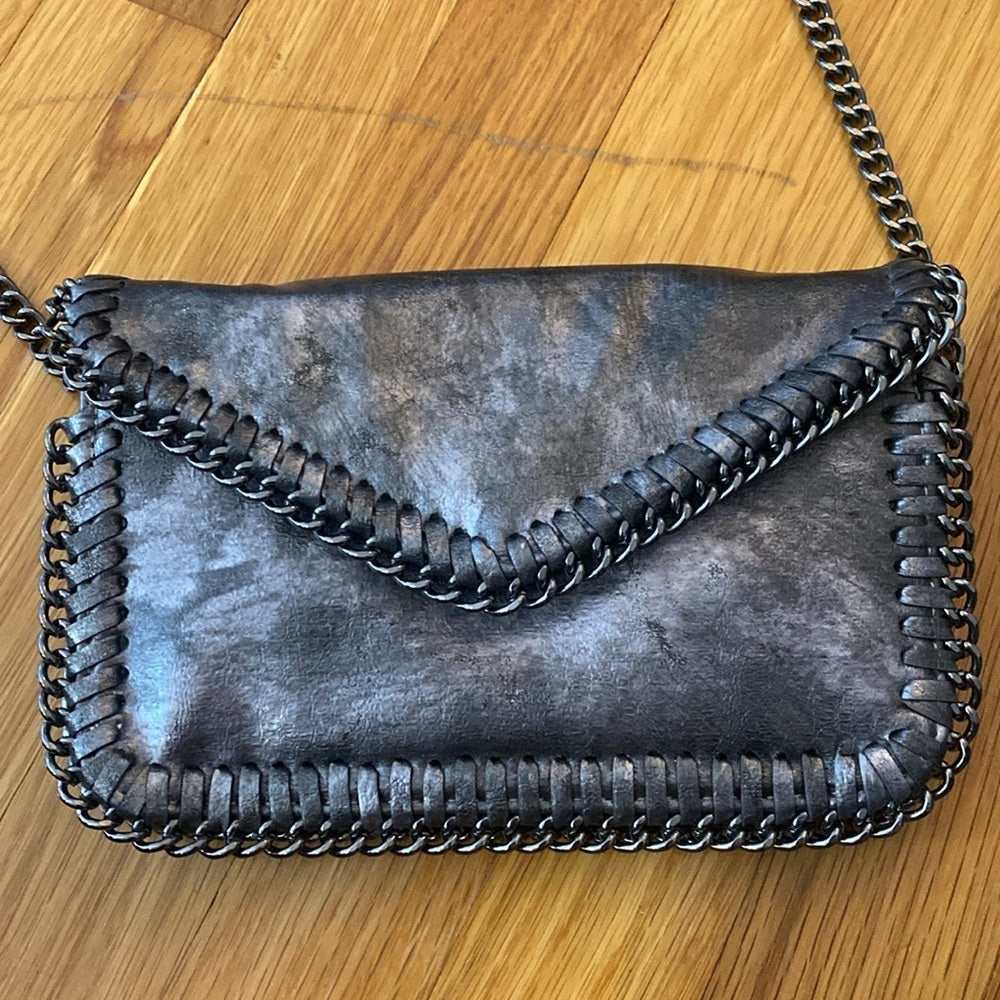 Sondra Roberts Women’s Gray Metallic Crossbody Bag OS