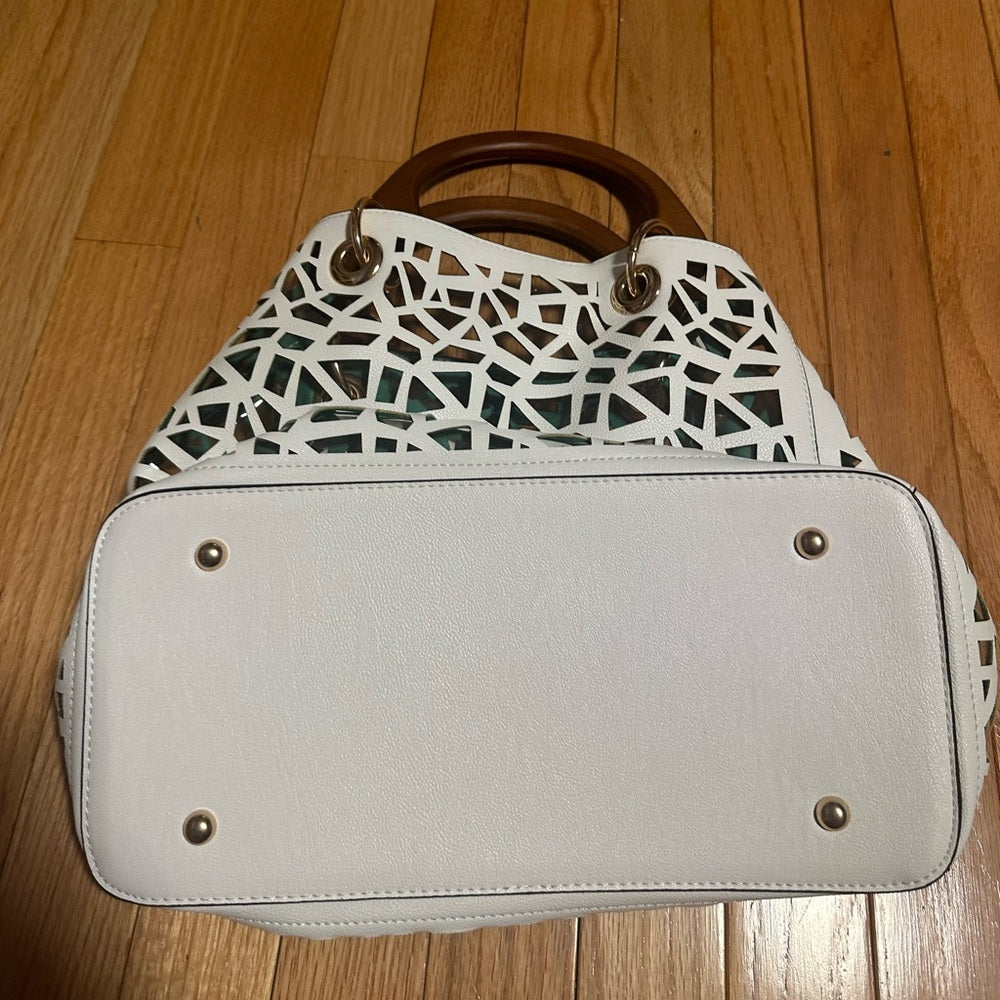 Women’s White Cutout Tote Bag with Wooden Handles