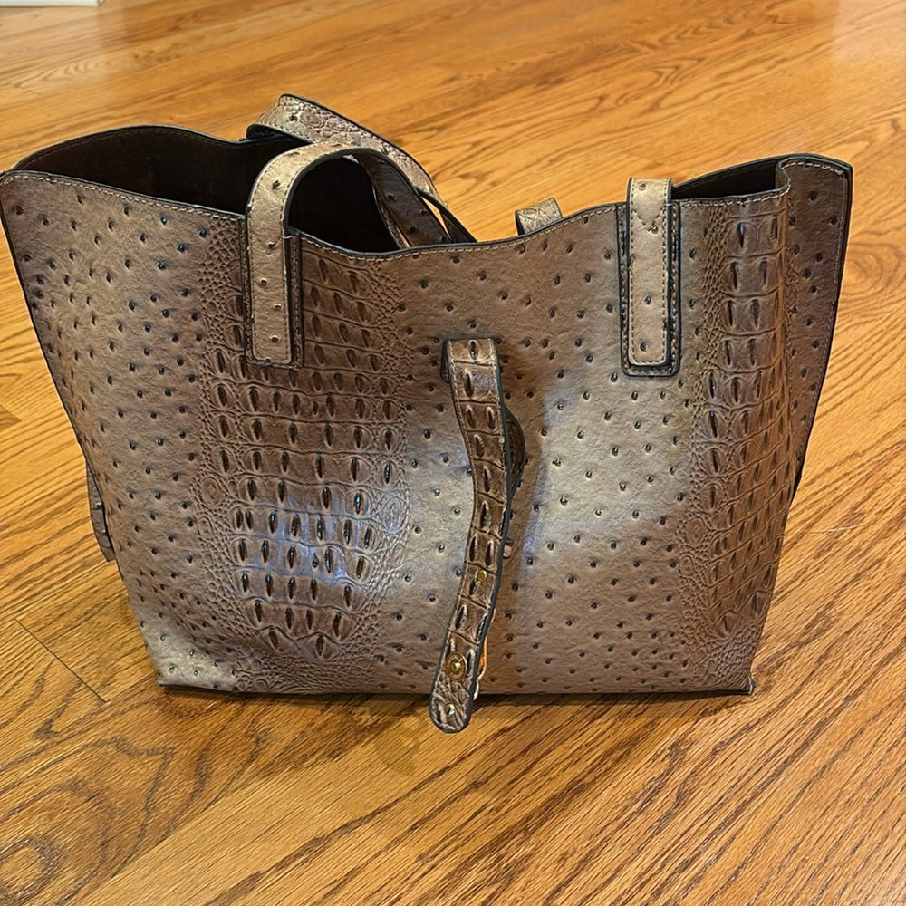 Woman’s Brown Shoulder Bag Tote