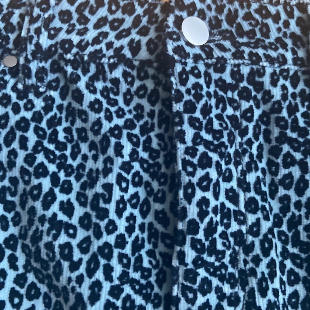 NWT WOMEN’S TDC skirt. Leopard print. Size L
