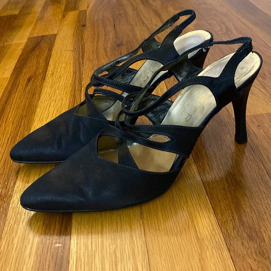 Petra Women’s Black Pointed Toe Heels Size 7