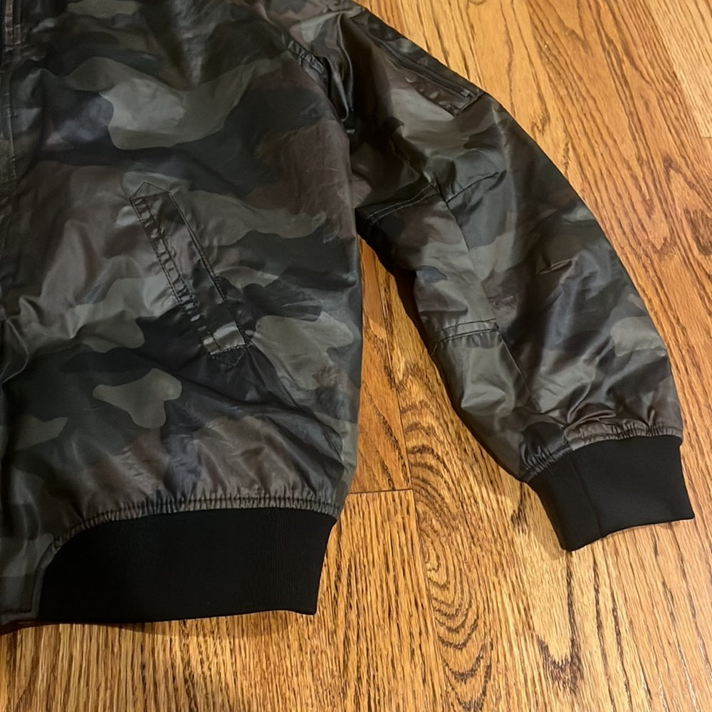 Rd Style Woman’s Camo Bomber Jacket Size M