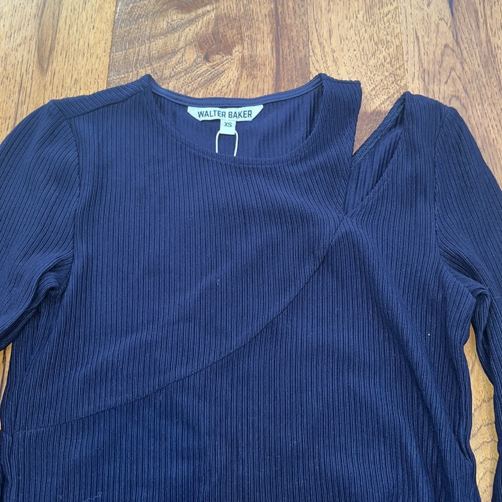 NWT Walter Baker Woman’s Navy Kailee Top Size XS