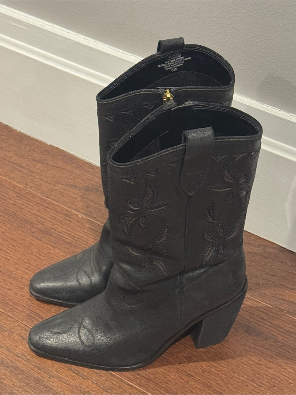 Vince Camuto Black Western-Inspired Leather Mid-Calf Boots Size 7.5