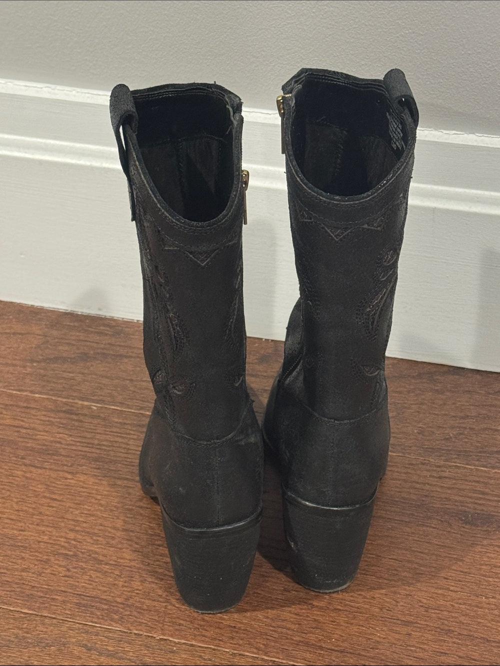 Vince Camuto Black Western-Inspired Leather Mid-Calf Boots Size 7.5